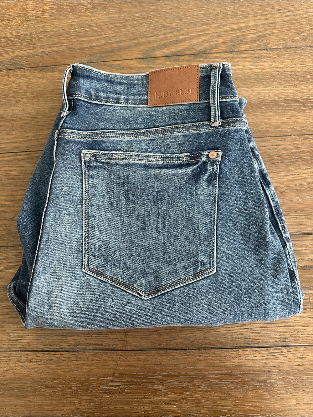 Judy Blue Medium Wash Blue Women's Jeans